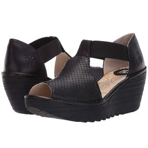 Fly London Yemo Sandal